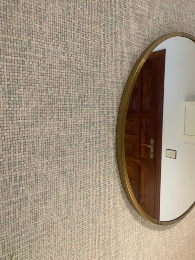 Byhouse Gran Via 35 Appartamento Sarria Esterno foto